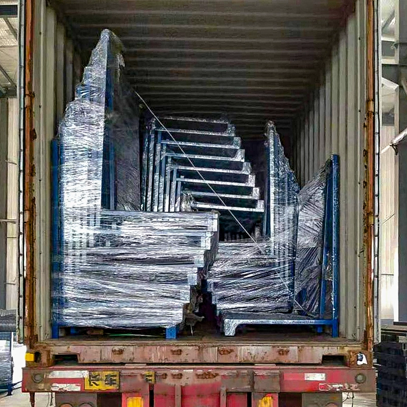 Forkliftable L-racks with safety guides