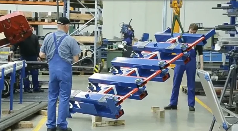 Factory assembly of custom roll out rack factory direct